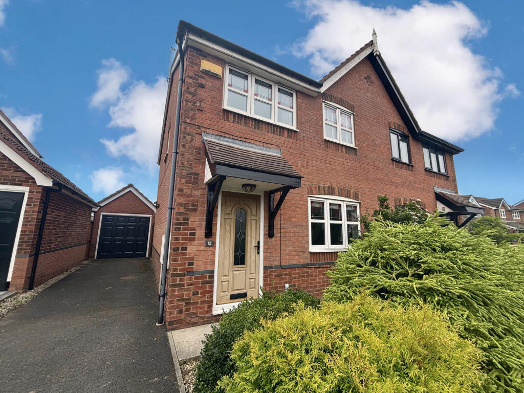 3 bedroom semi-detached house