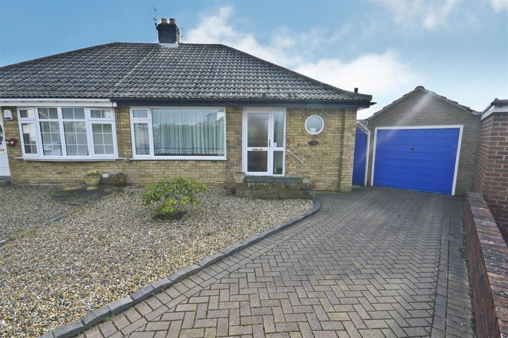 Main image of property: Green Park Avenue, Cayton