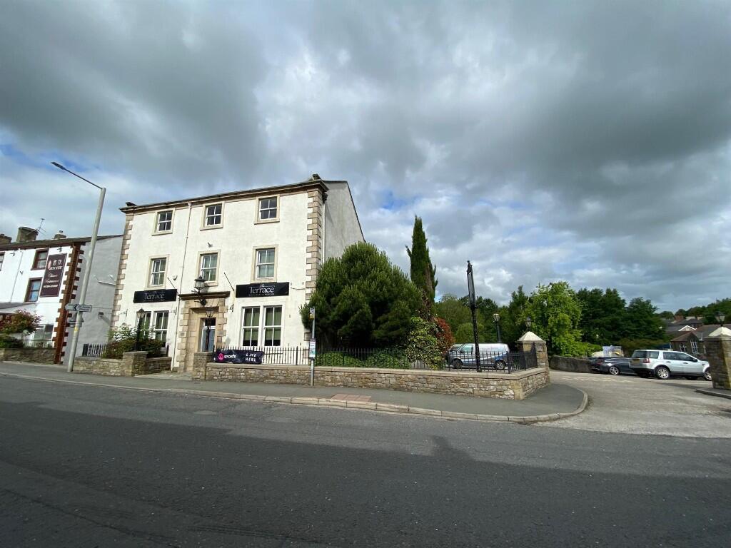 Main image of property: 76 Whalley Road, Clitheroe, Lancashire, BB7