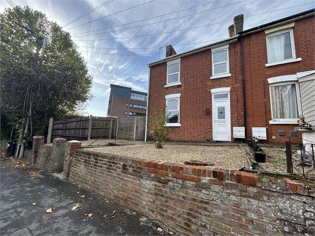 Main image of property: Bergholt Road, Colchester, CO4 5AB