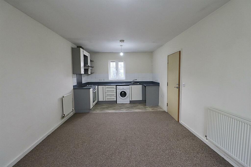 Additional property image - Buchanan Road, Rugby