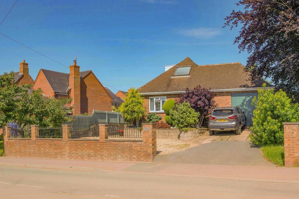 Main image of property: Pipewell Road, Desborough, Kettering