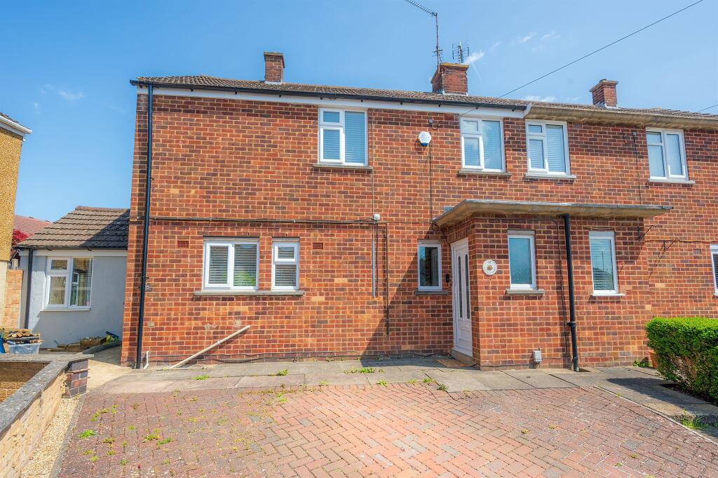 Main image of property: Peaselands, Desborough, Kettering