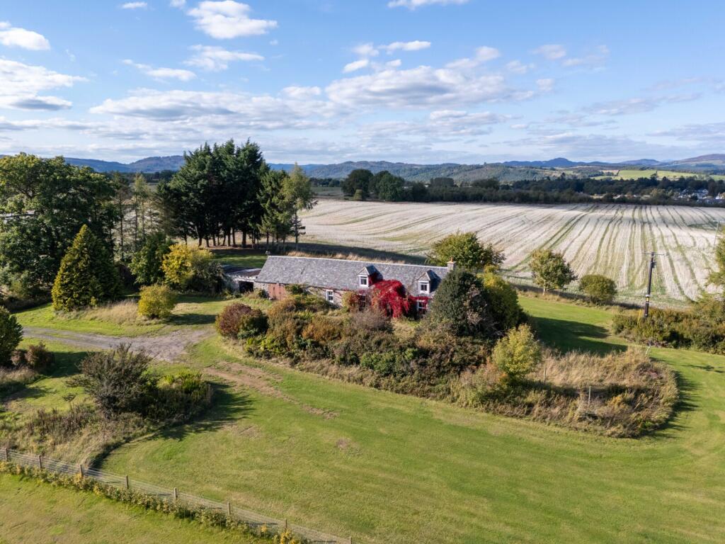 Main image of property: Silverwells Cottage, Murthly, Perth, Perth and Kinross, PH1