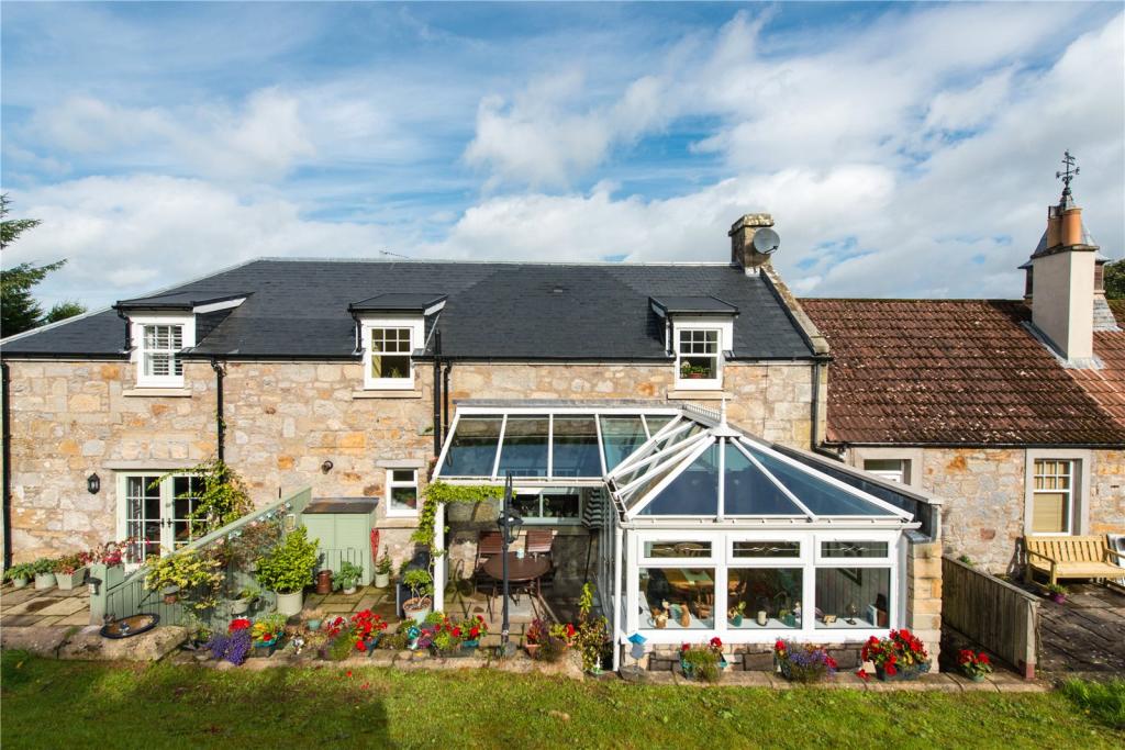 2 bedroom house for sale in Gamekeepers Cottage, Cleish, Kinross, KY13