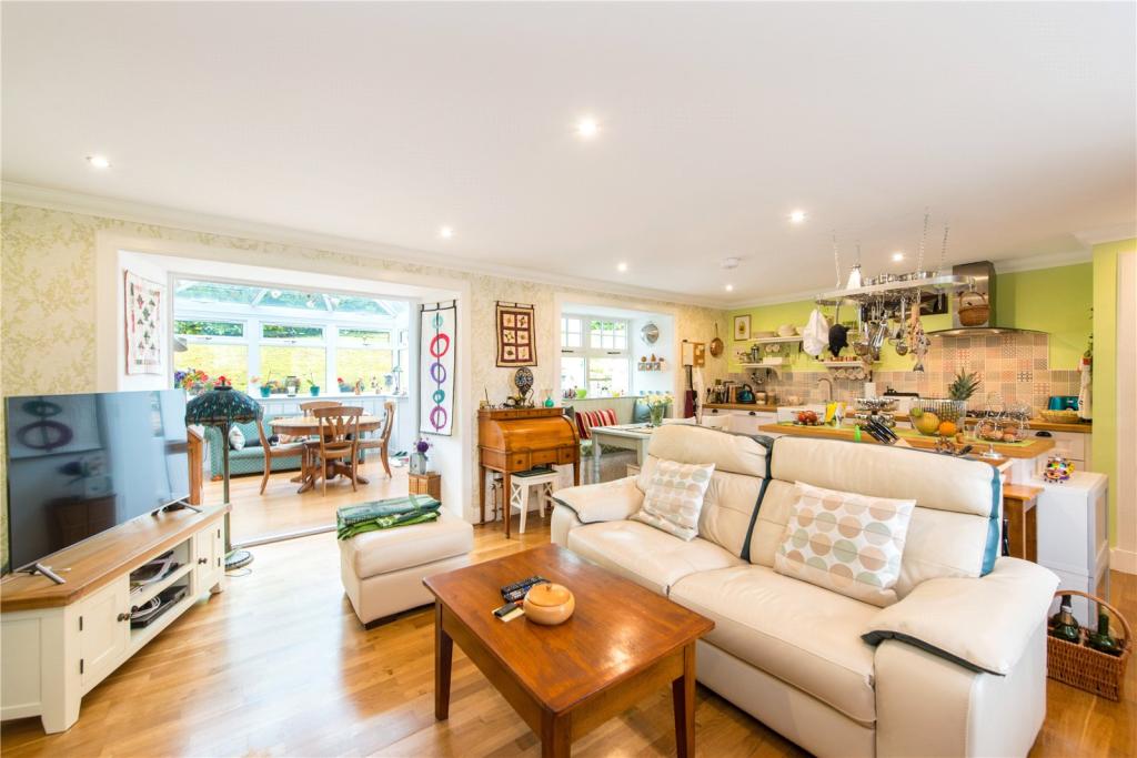 2 bedroom house for sale in Gamekeepers Cottage, Cleish, Kinross, KY13