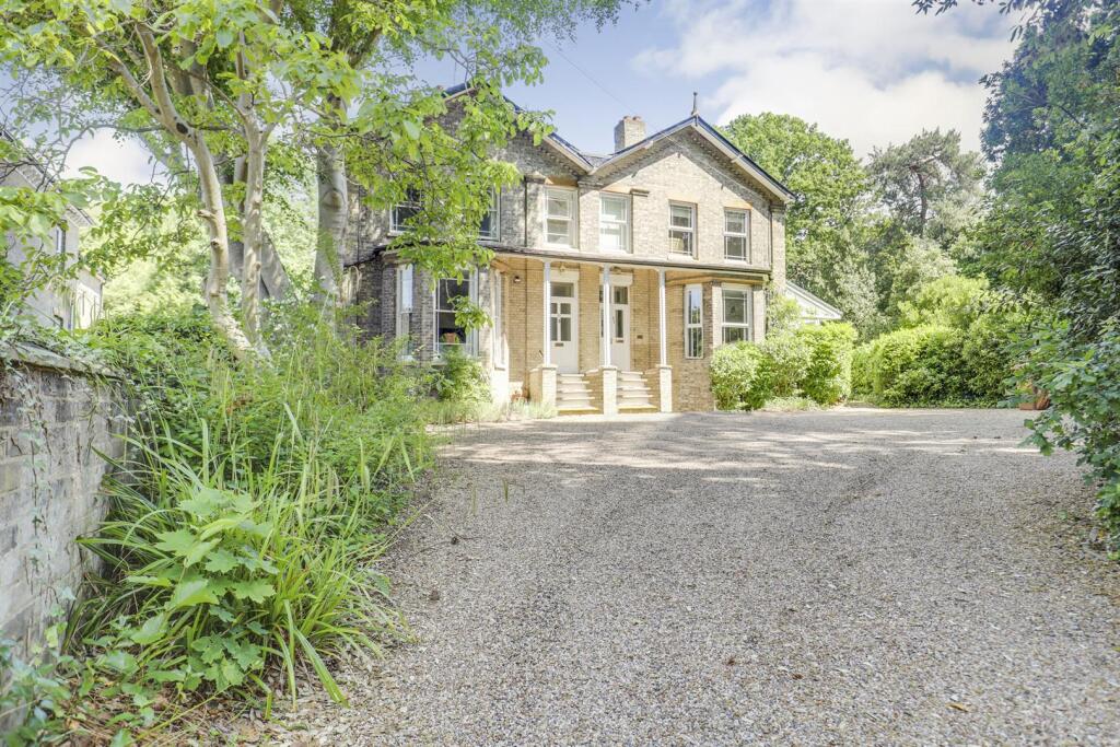 Main image of property: Graham Road, Ipswich