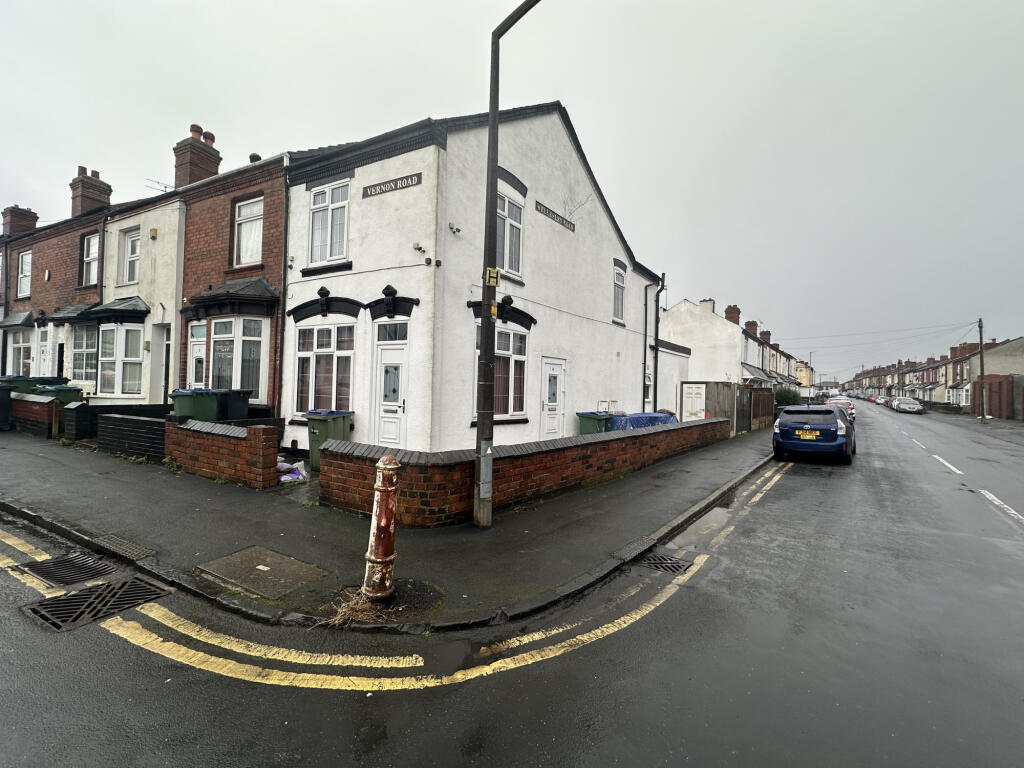 Main image of property: Vernon Road, Oldbury, West Midlands, B68