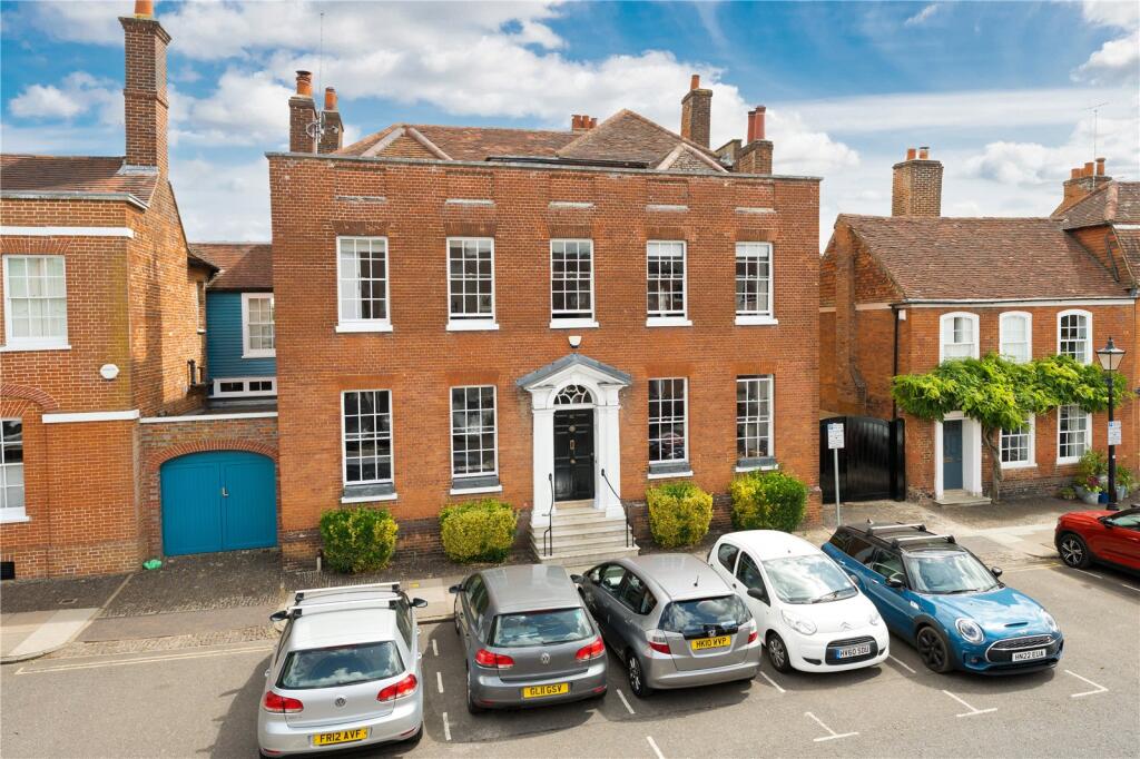 Main image of property: Castle Street, Farnham, Surrey, GU9
