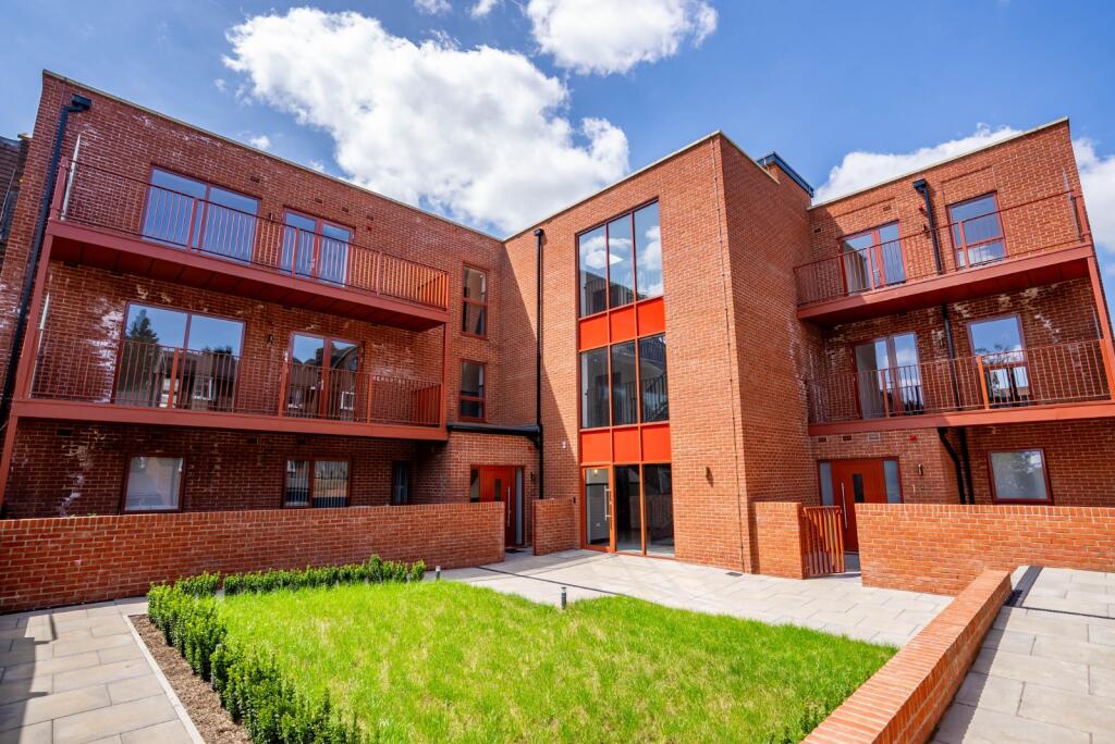 Main image of property: Upper Lattimore Road, St. Albans, Hertfordshire, AL1