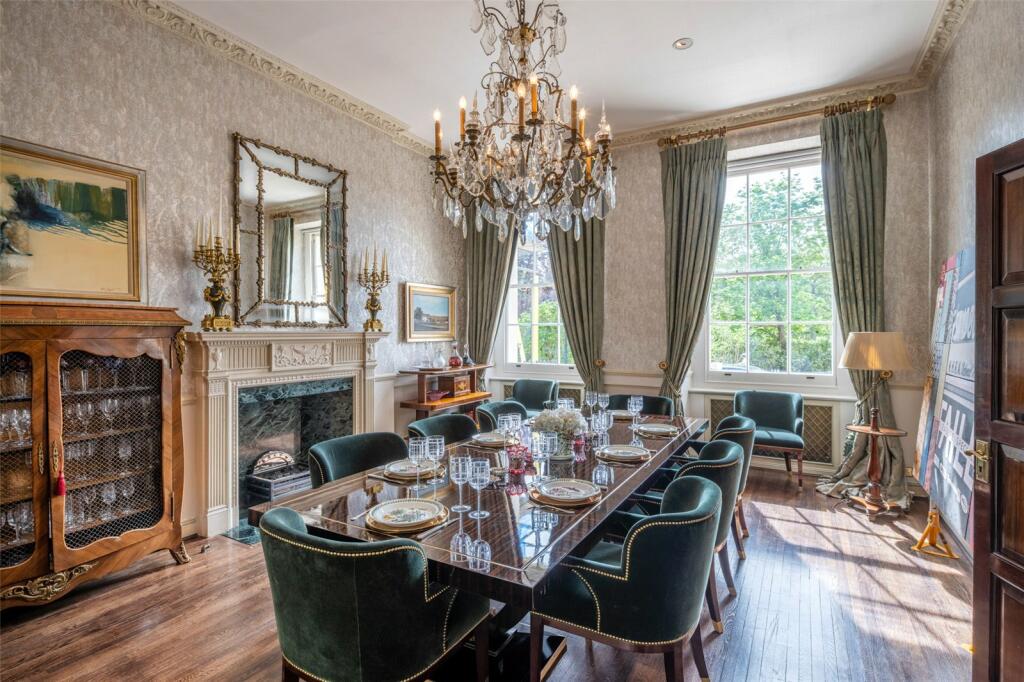 5 bedroom terraced house for sale in Gloucester Gate, Regent's Park