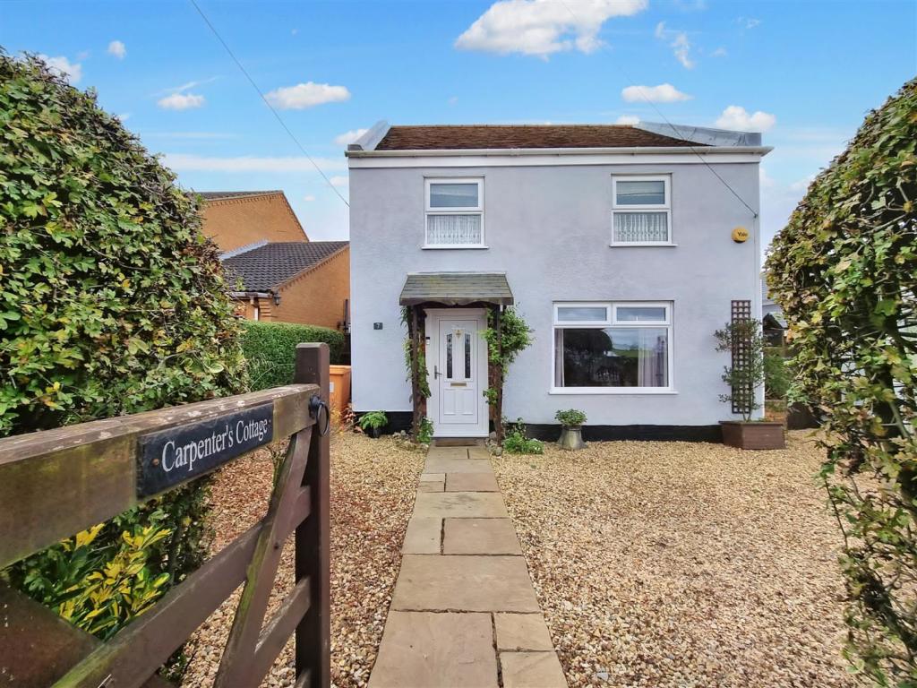 3 bedroom detached house for sale in Starlode Drove, West Pinchbeck, PE11