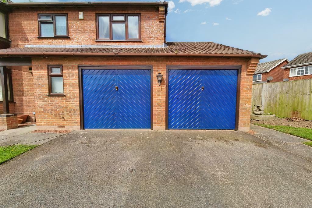 4 bedroom detached house for sale in Towndam Lane, Donington, PE11