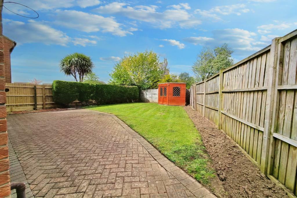 4 bedroom detached house for sale in Towndam Lane, Donington, PE11