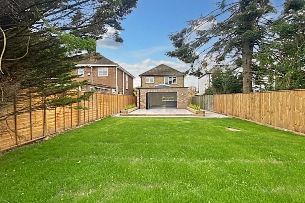 3 bedroom detached house for sale in Stonegate, Spalding, PE11