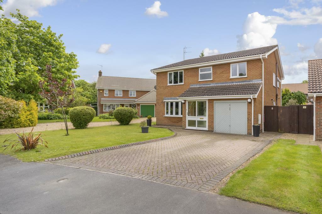 4 bedroom detached house for sale in Ludlow Gardens, Quadring, PE11