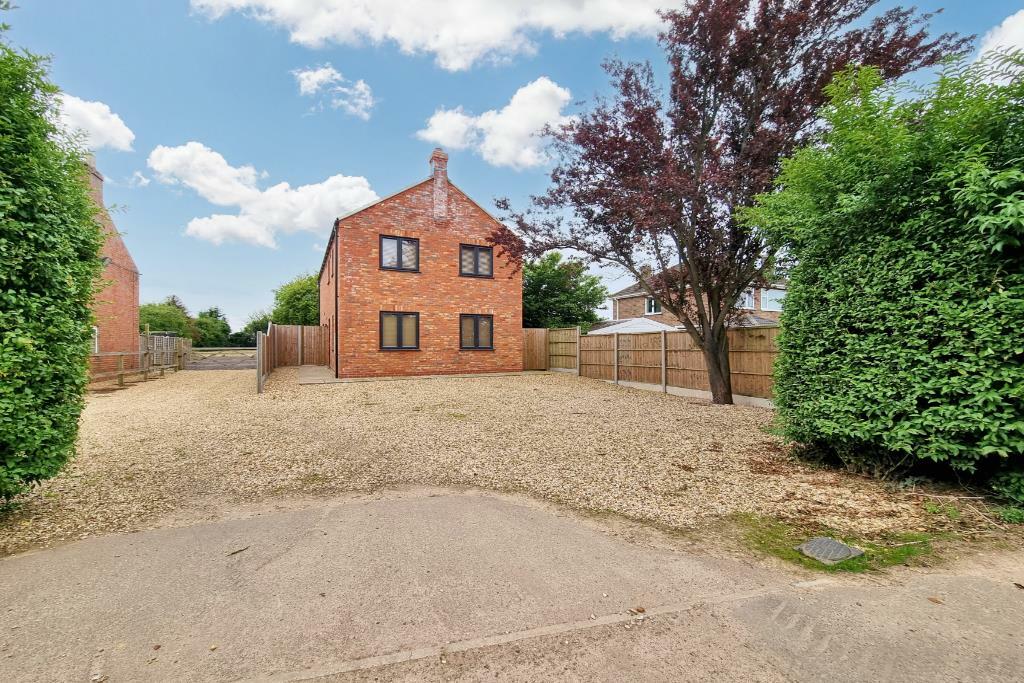 Main image of property: 18 Roman Bank, Moulton Seas End, Spalding