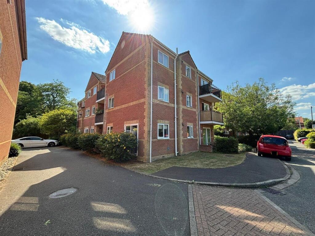 Main image of property: Oaklands, Peterborough