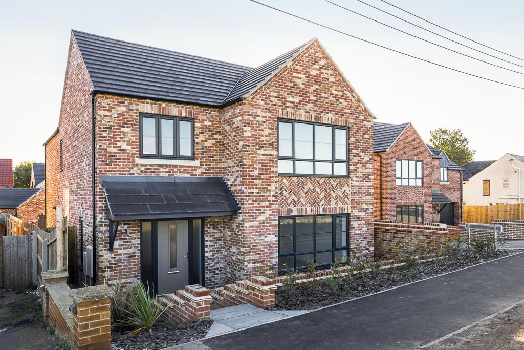 Main image of property: Barrier Bank, Cowbit