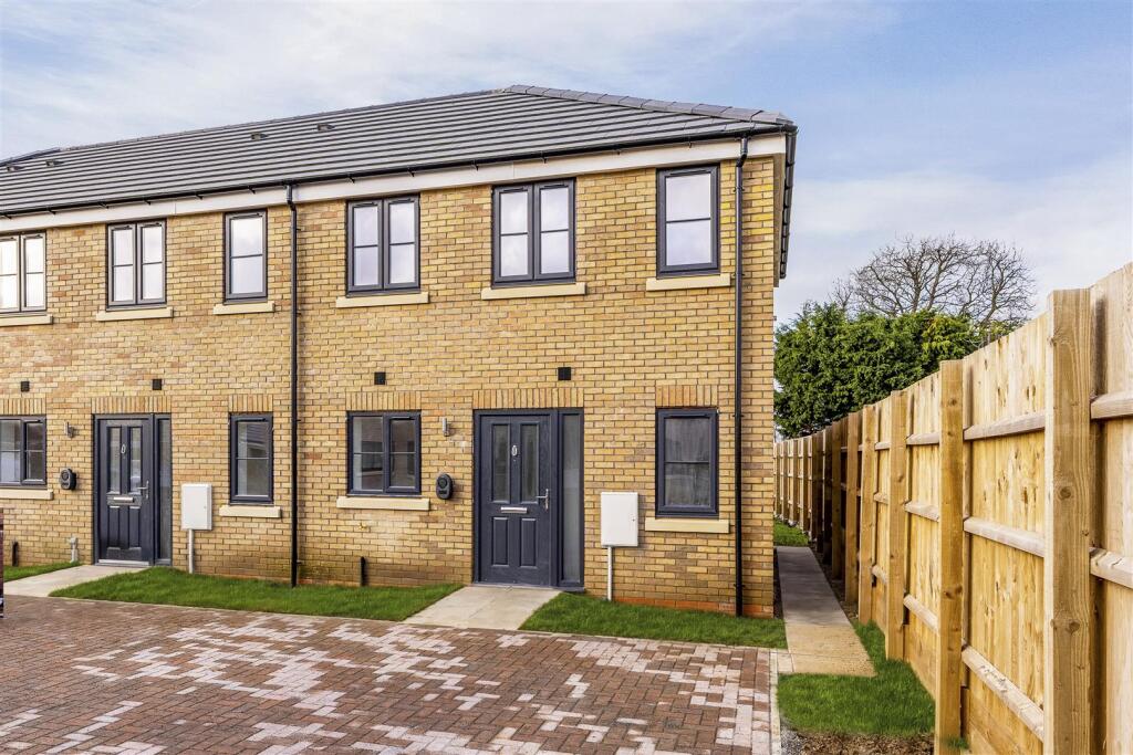 Main image of property: Lime Walk, Long Sutton