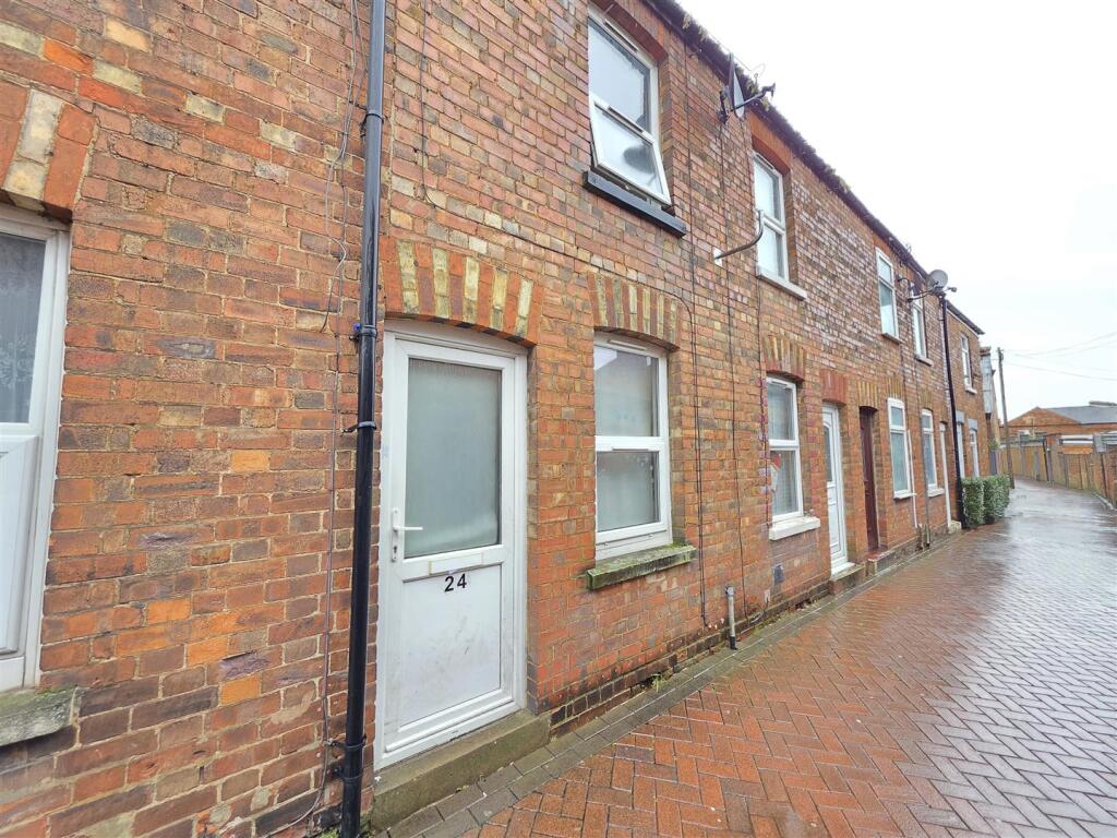 Main image of property: Chapel Lane, Spalding