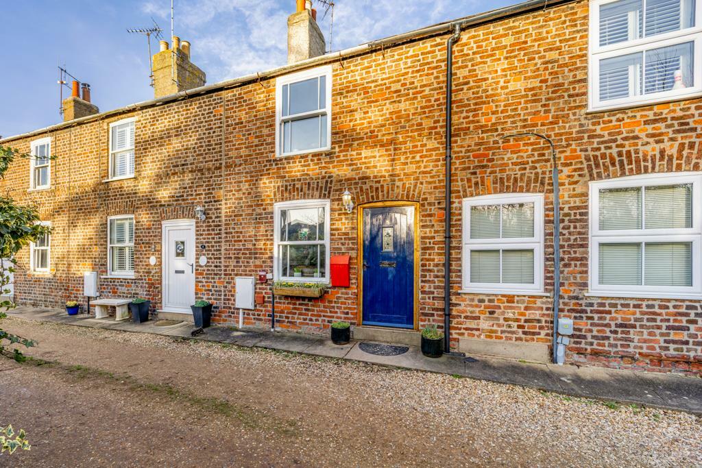 2 bedroom terraced house for sale in Plough Row, Deeping St Nicholas, PE11