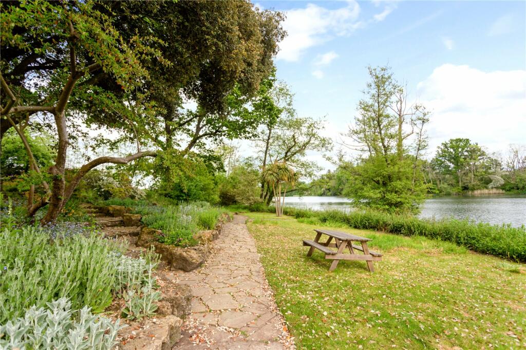 3 bedroom apartment for sale in Burton Park, Duncton, Petworth, West