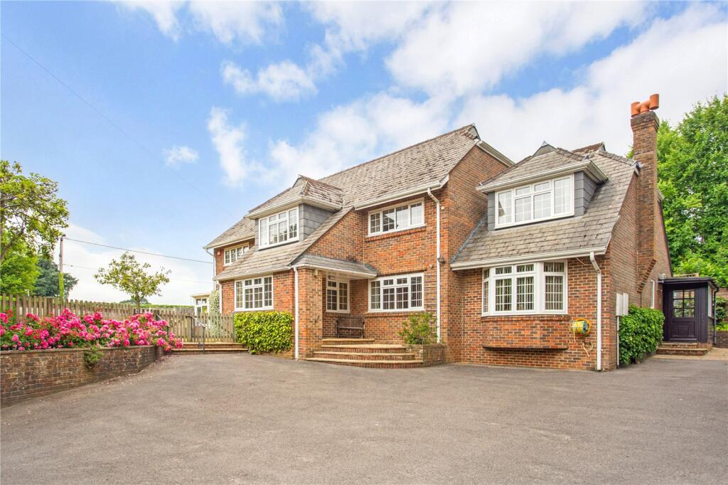 4 bedroom detached house for sale in Hollist Lane, Easebourne, Midhurst