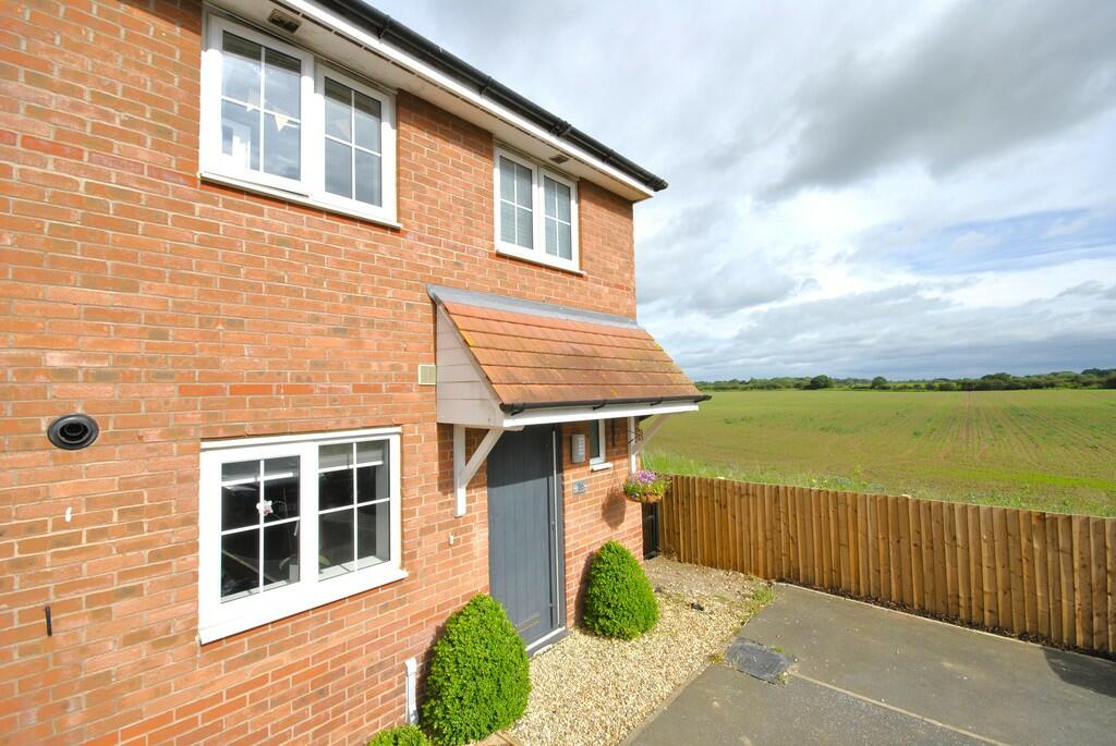 3 bedroom semidetached house for sale in Manor Farm Court, Finningley