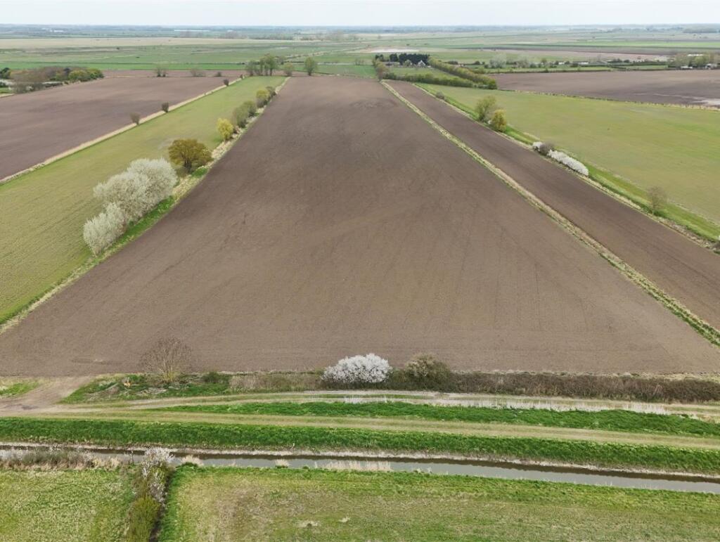 Main image of property: 17.43 acres of land at Witcham Hythe, Ely, Cambridgeshire, CB6 2LE