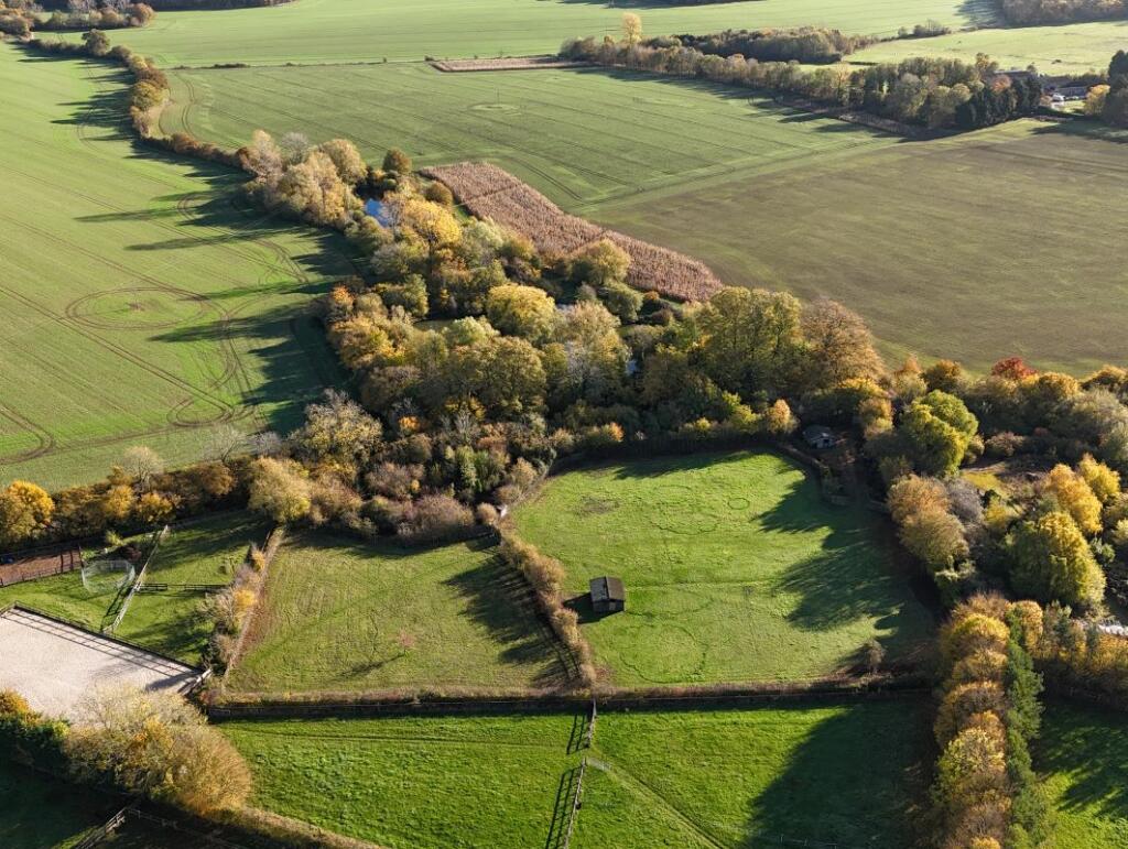 Main image of property: Land North of Sascombe Vineyard, Bradley Road, Kirtling, Cambridgeshire, CB8 9JB