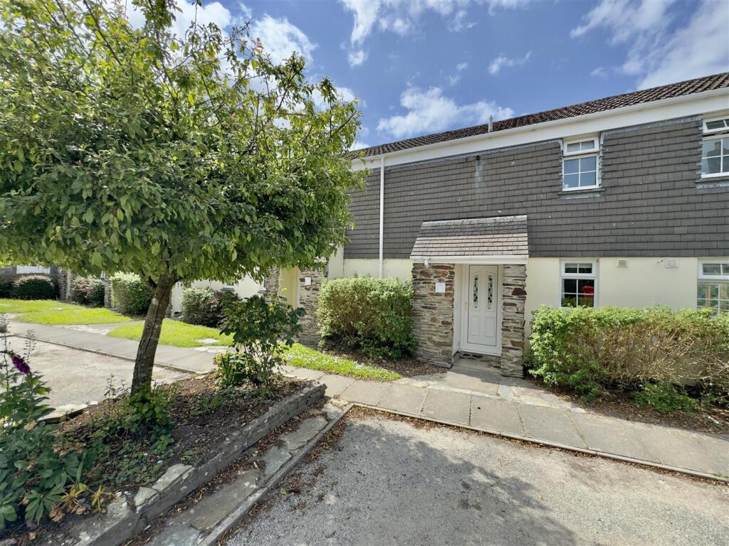 Main image of property: Carvynick Cottages, Summercourt