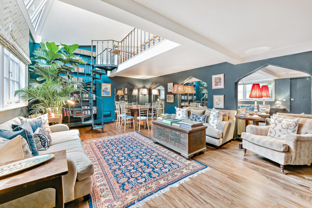 Main image of property: Upper Cheyne Row, London, SW3