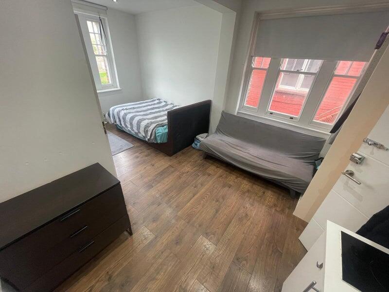 Main image of property: Chicksand Street, London, E1