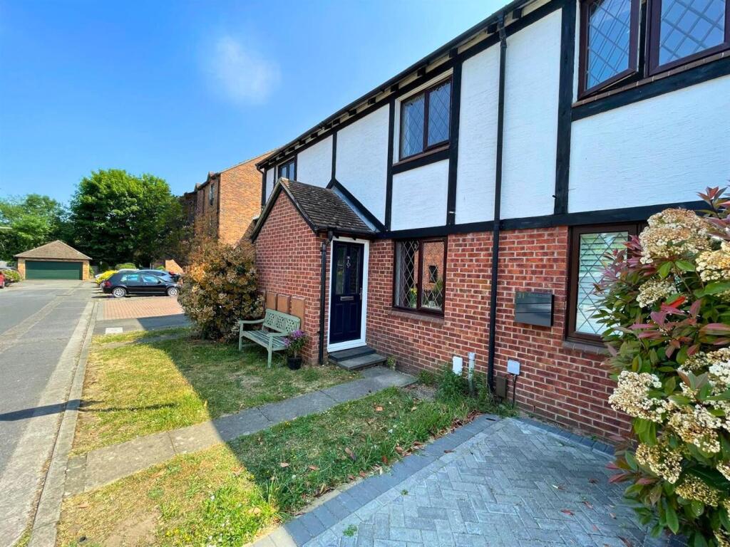 Main image of property: Kings Chase, East Molesey