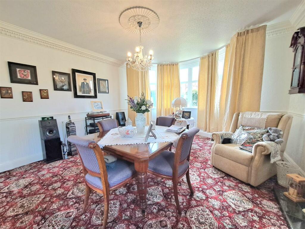 3 bedroom detached house for sale in Adwick Road, Mexborough, S64