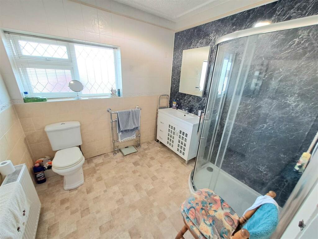 3 bedroom detached house for sale in Adwick Road, Mexborough, S64