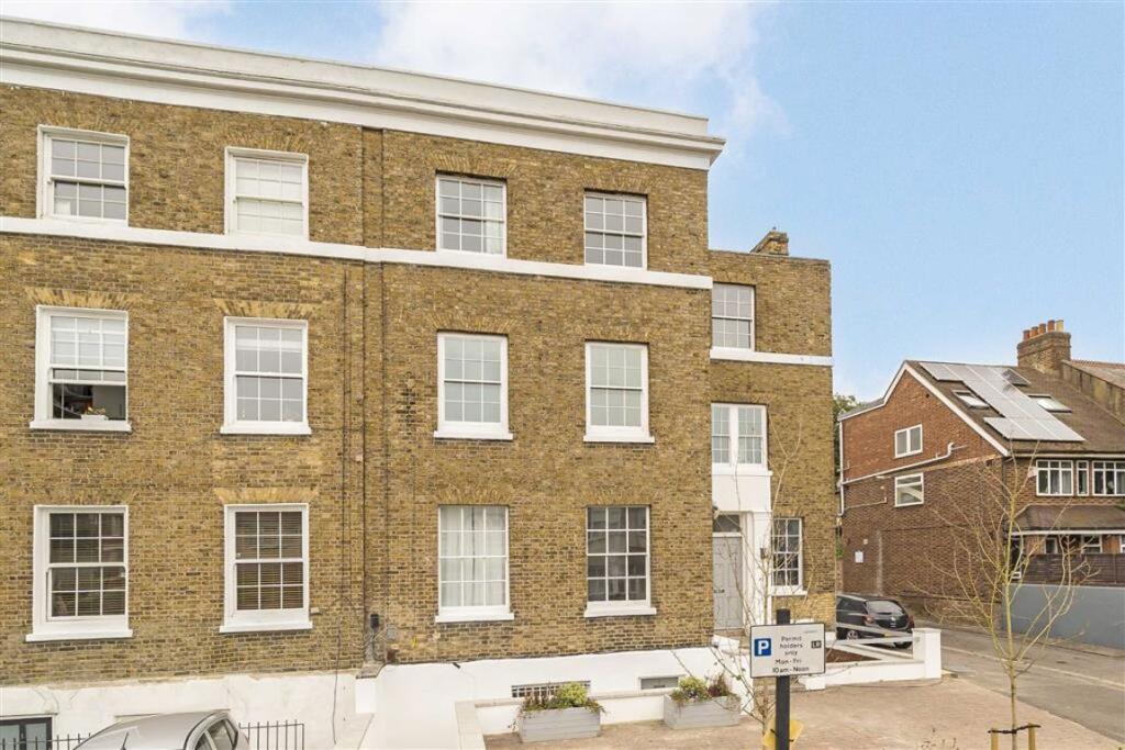 Main image of property: Park Hill, Clapham