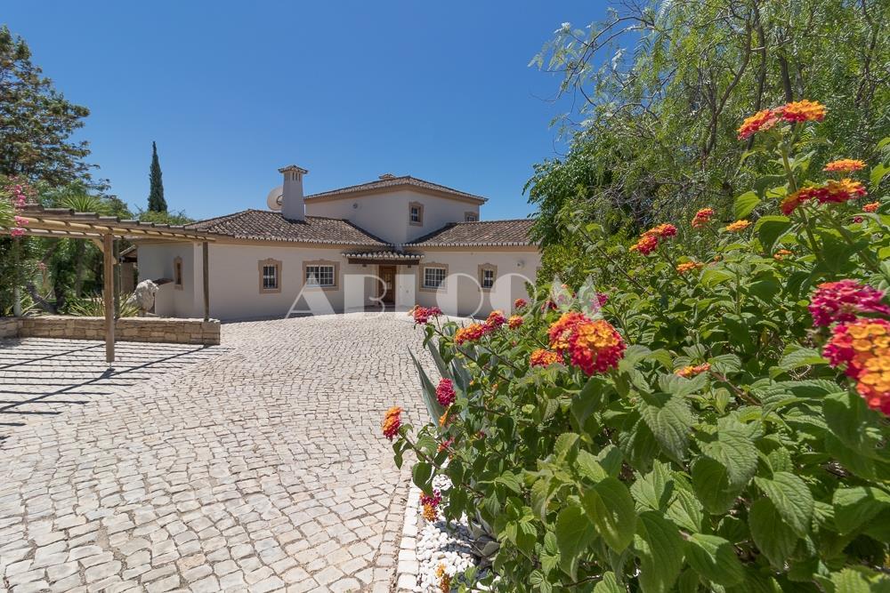 4 bedroom villa for sale in Algarve, Almancil, Portugal