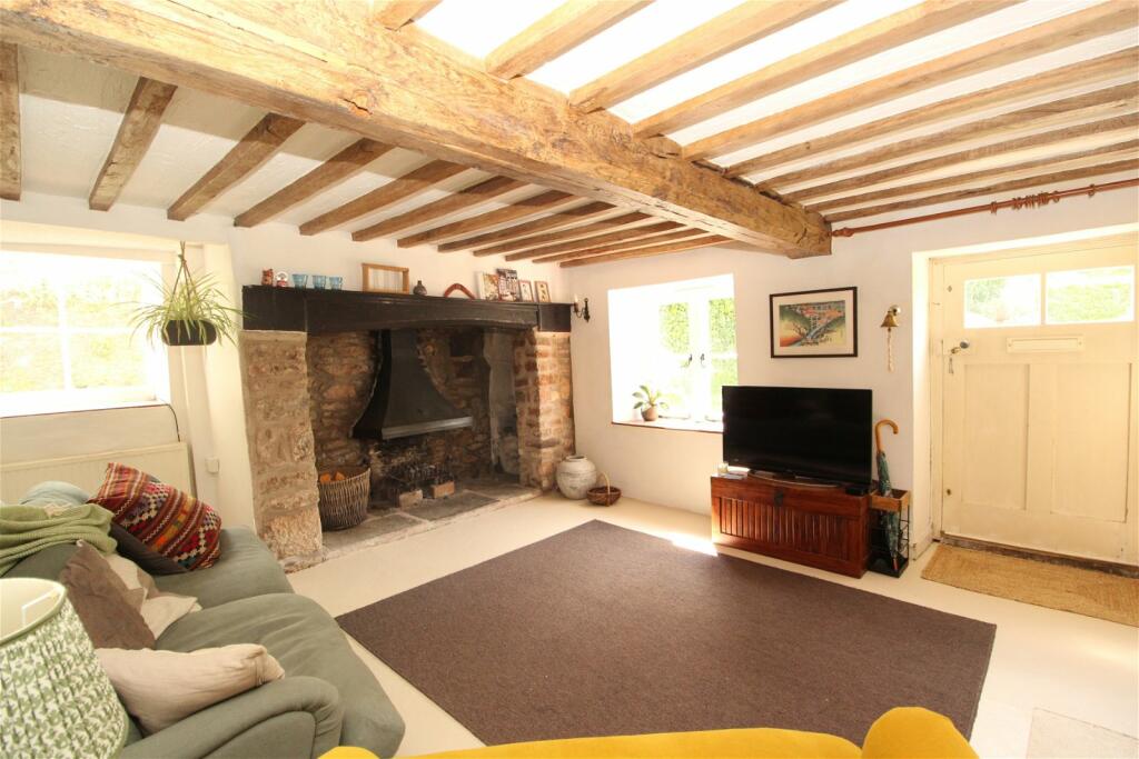 3 bedroom detached house for sale in Church Street, Blagdon, BS40