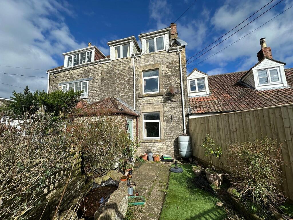 3 bedroom terraced house for sale in Clutton Hill, Clutton, BS39