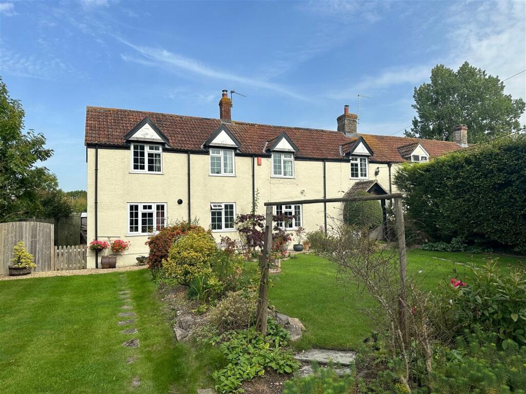 5 bedroom semidetached house for sale in Brinsea Road, Congresbury, BS49