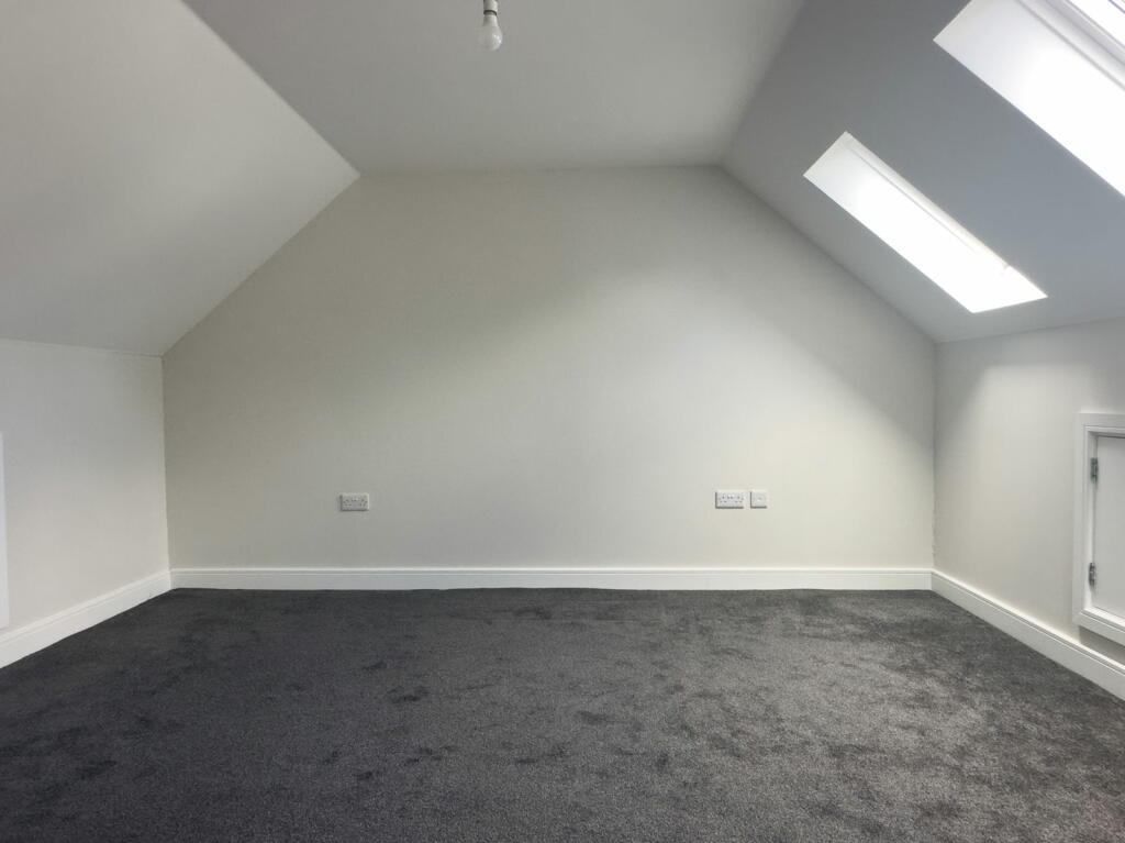 Additional property image - Field View, Cleeve