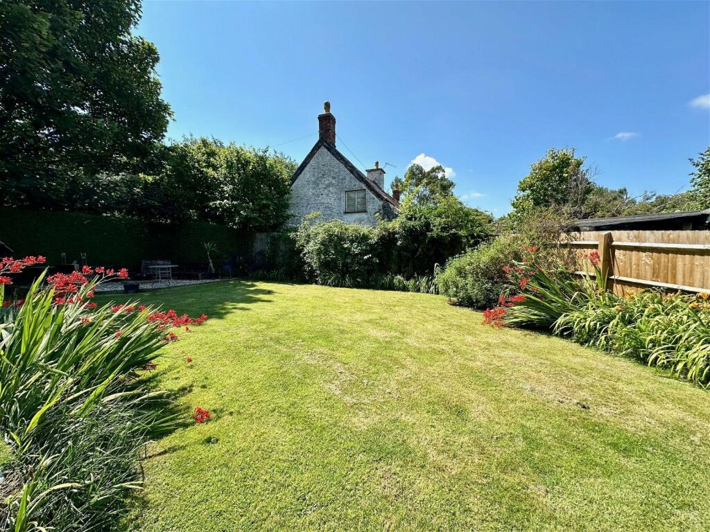 Additional property image - Bramley Close, Sandford