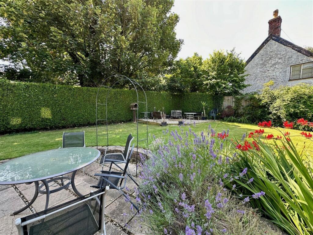 Additional property image - Bramley Close, Sandford