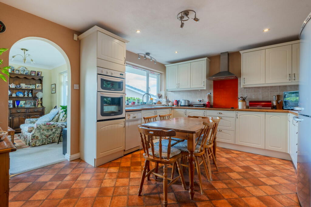Additional property image - Karen Drive, Backwell