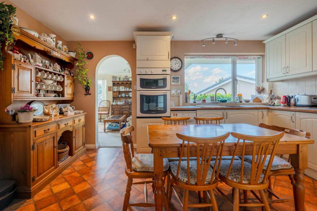 Additional property image - Karen Drive, Backwell