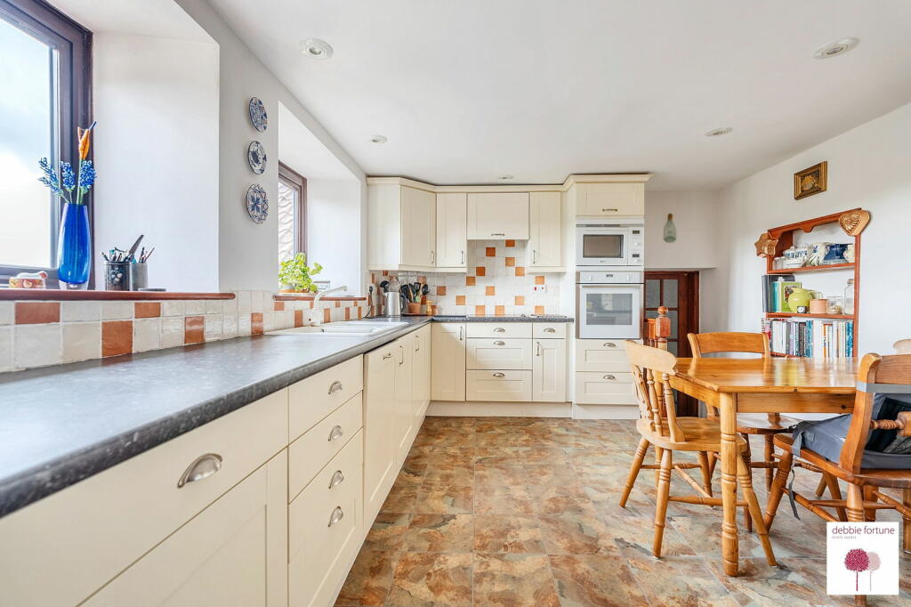 Additional property image - Butts Batch, Wrington