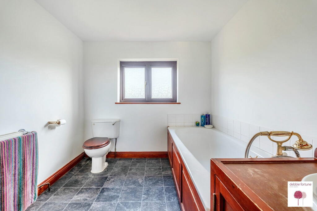 Additional property image - Butts Batch, Wrington