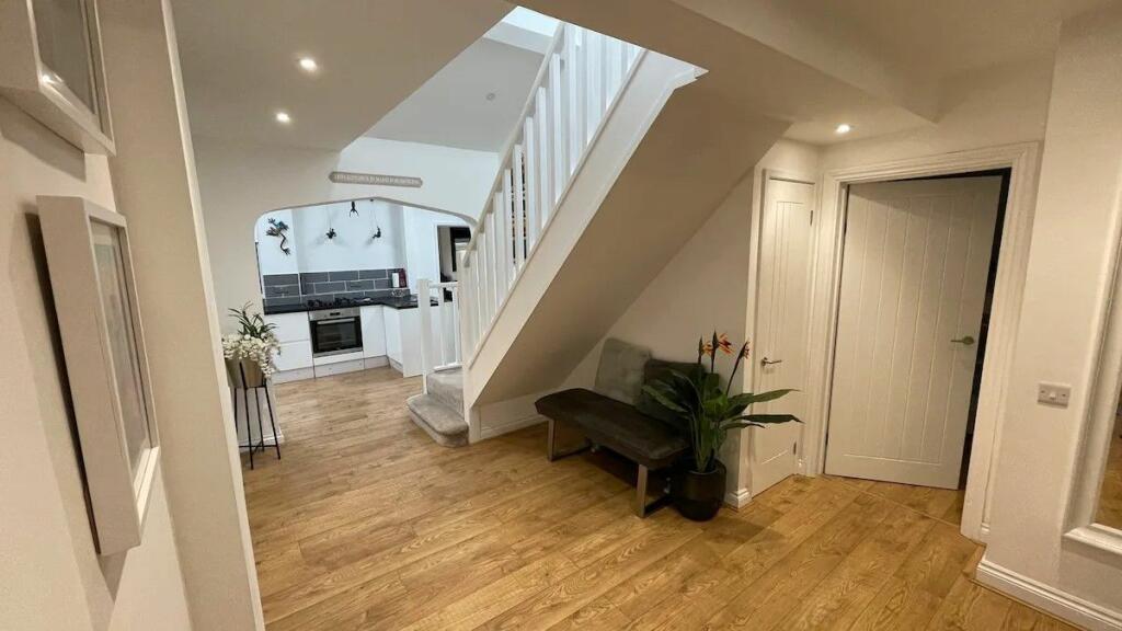 Additional property image - Bishops Road, Cleeve